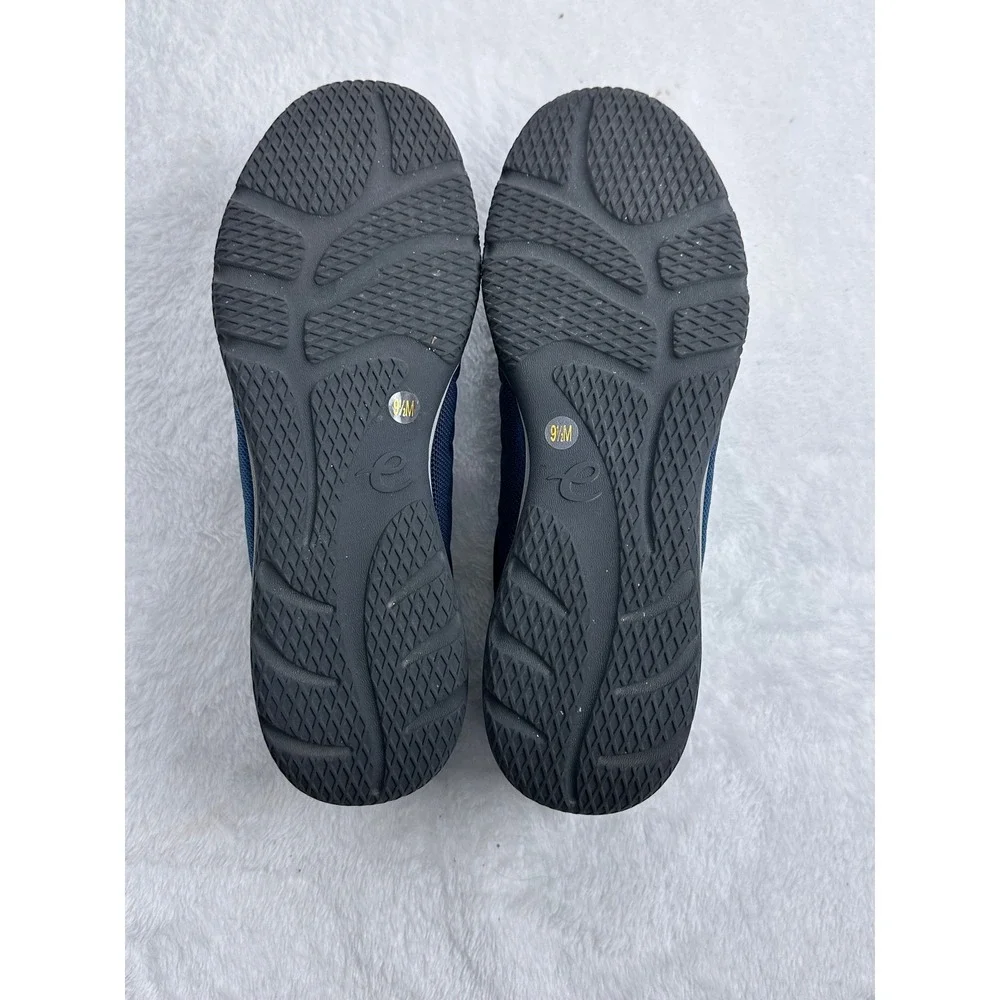 Easy Spirit Women's‎ Be Strong Navy Blue Zip Up Sneakers 9.5M New without tags